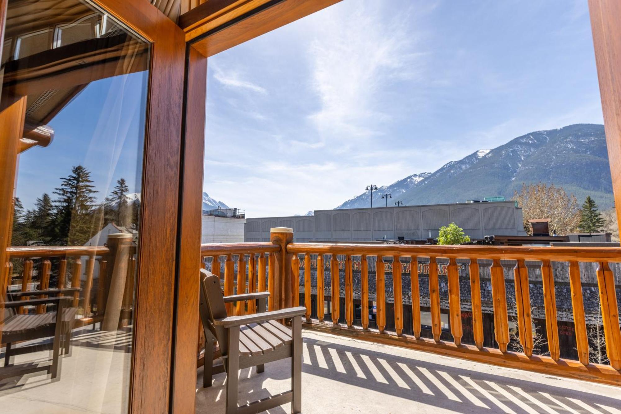 Brewster Mountain Lodge Banff Buitenkant foto