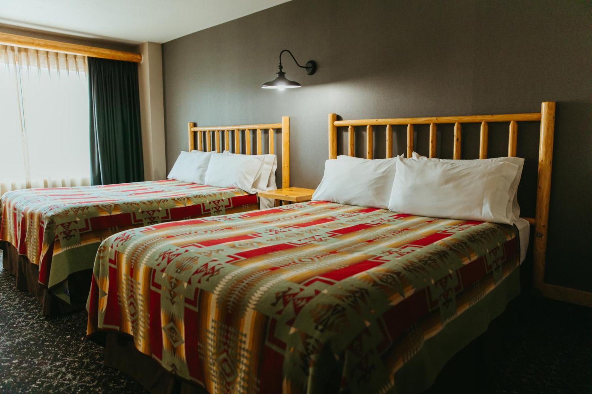 Brewster Mountain Lodge Banff Buitenkant foto