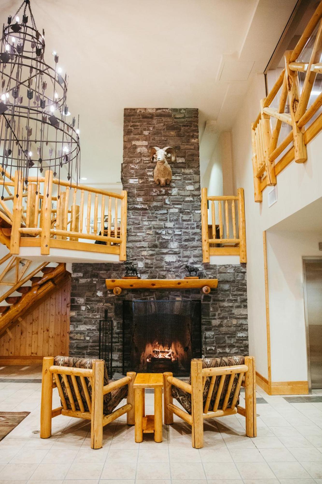 Brewster Mountain Lodge Banff Buitenkant foto
