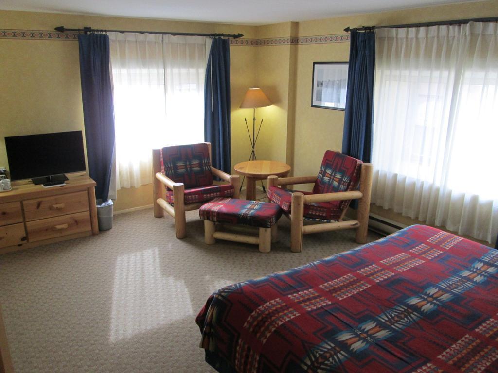 Brewster Mountain Lodge Banff Kamer foto