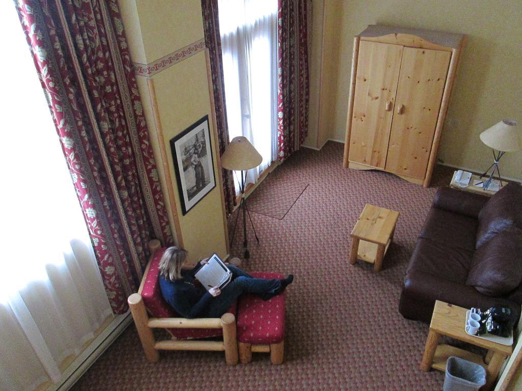 Brewster Mountain Lodge Banff Kamer foto